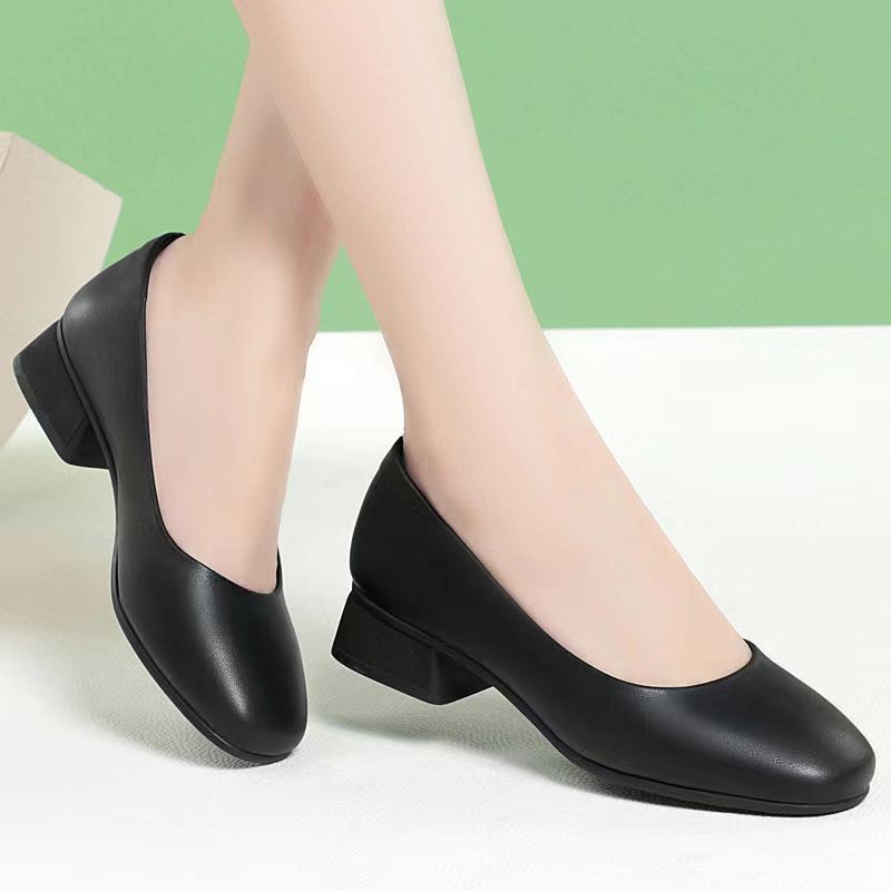 Black Womens Work Shoes With A Square Toe Chunky Heel And Soft Comfortable Sole foto 5