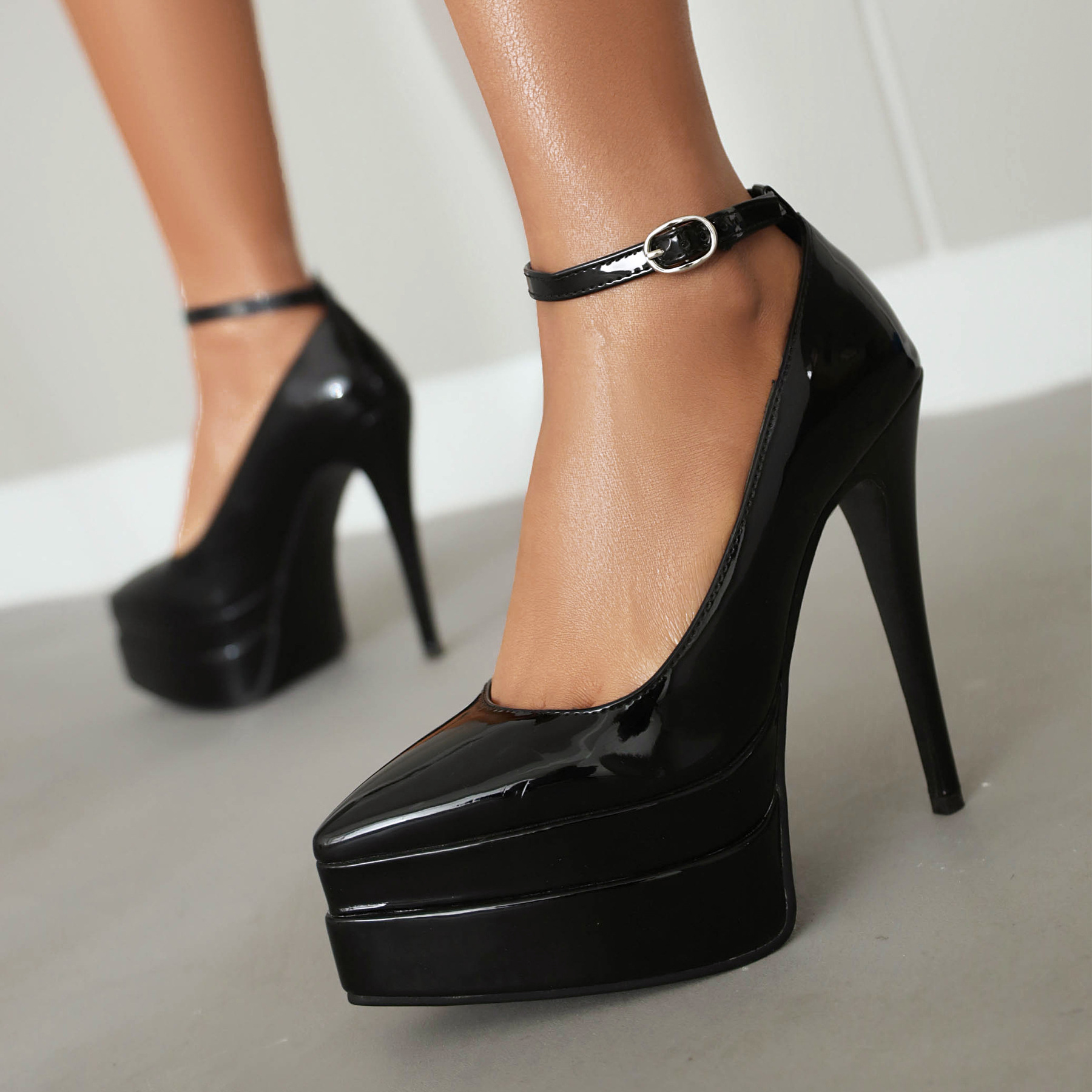 Womens Casual Low-heeled Pointed-toe Pumps With Ankle Strap foto 2