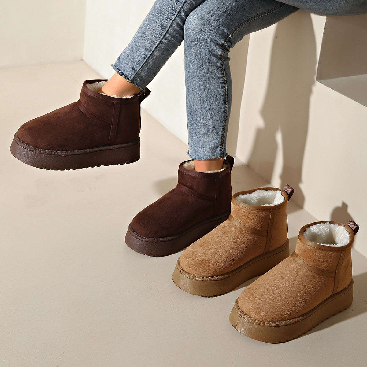 Fleece-lined Thick-soled Outdoor Shoes With Integrated Leather And Fur For Warmth. foto 4
