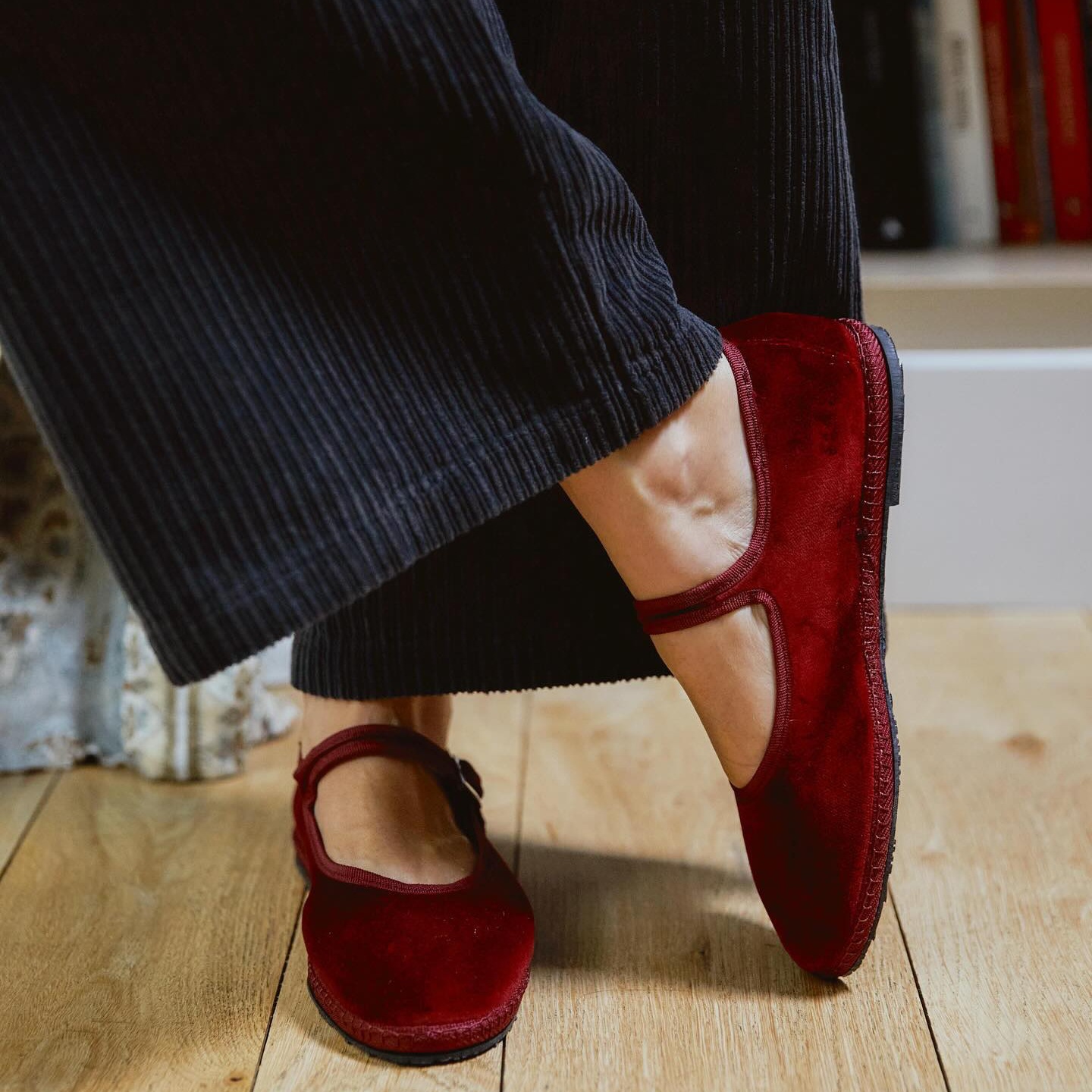 Womens Casual Velvet Versatile Low-heeled Pump Shoes foto 5