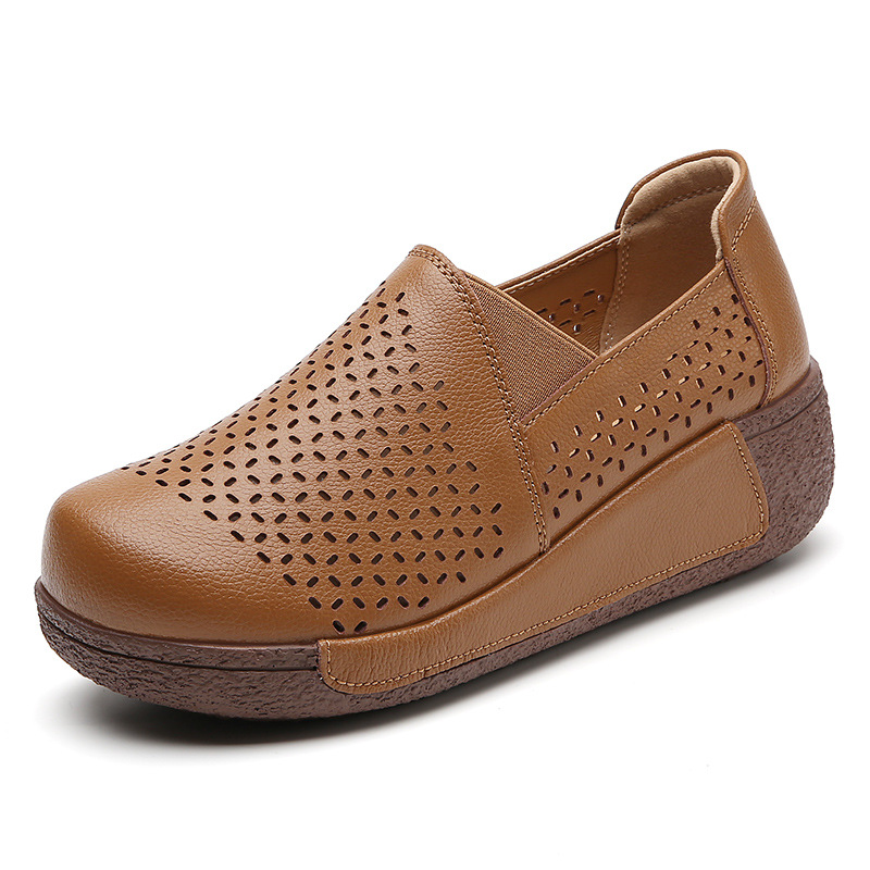 Outdoors Women's Thick Bottom Toe Cap Mother Breathable Hollow Soft Bottom Wedge Hole Shoes foto 2