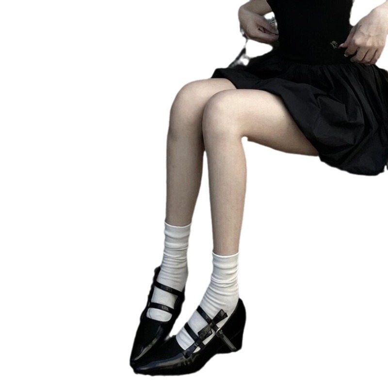 Chunky-heeled French-style Mary Jane Pumps With A Bow foto 3