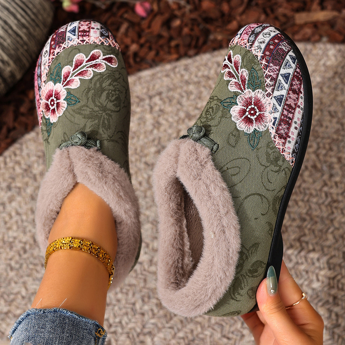 Flat Bottom Embroidery Cotton Shoes For Women foto 3