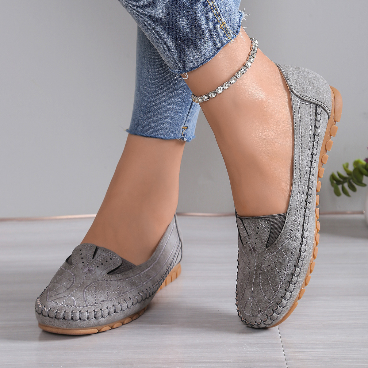 New Women's Retro Casual Flat Shoes foto 3