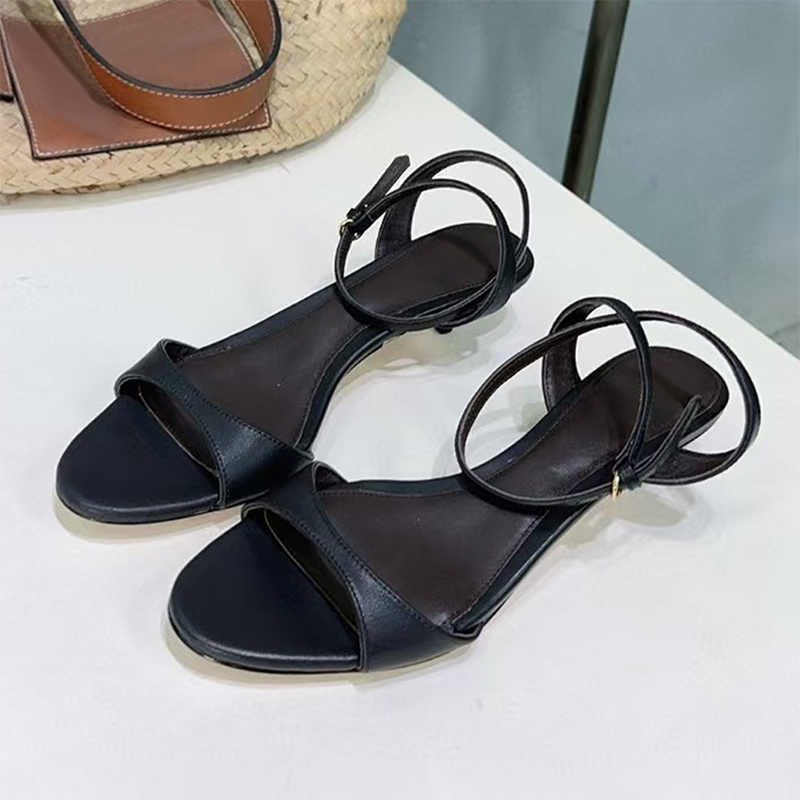 Women's Leather French-style Retro Open Toe Sandals With Kitten Heel foto 4