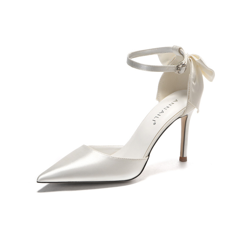 Satin White Wedding Shoes Plus Size foto 3