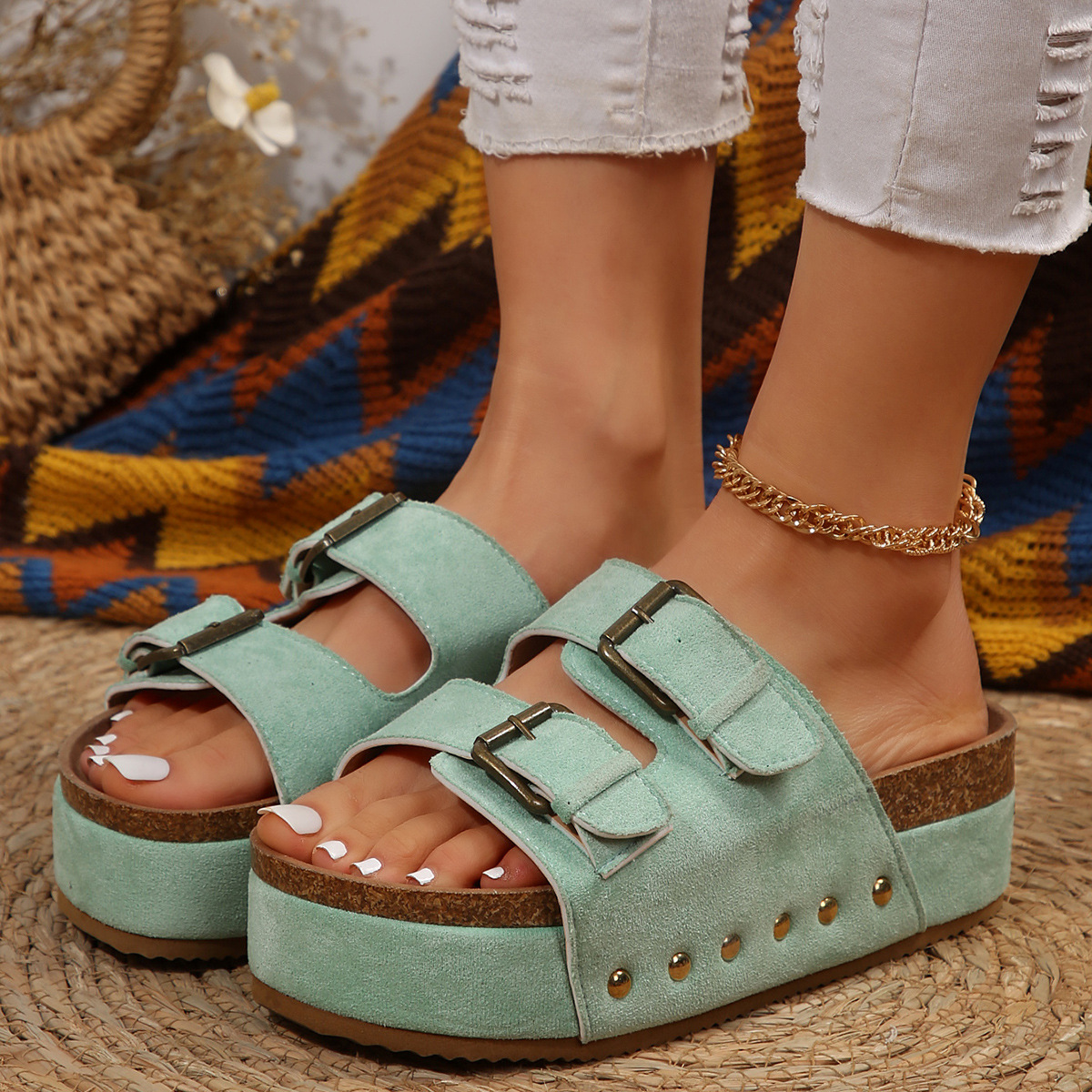 Large Size Thick-soled Boken Rivet Sandals foto 3