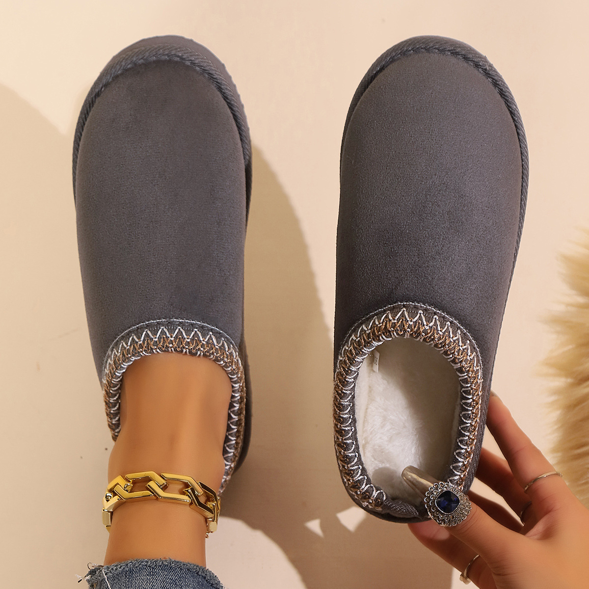 Women's Indoor Warm Plush Non-slip Thick-soled Cotton Slippers foto 5