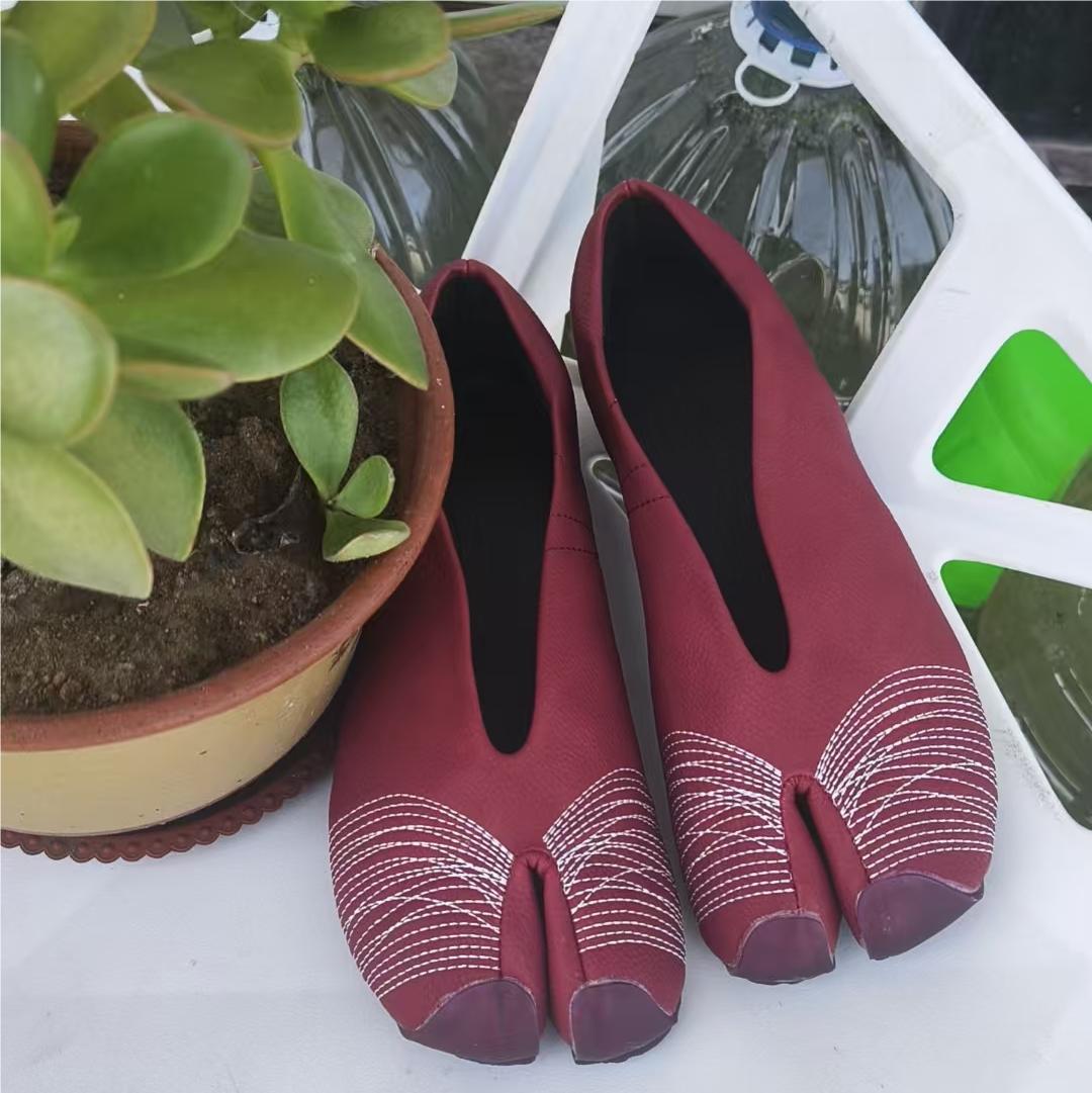Split Toe Lazy Horseshoe Flat Pumps foto 5