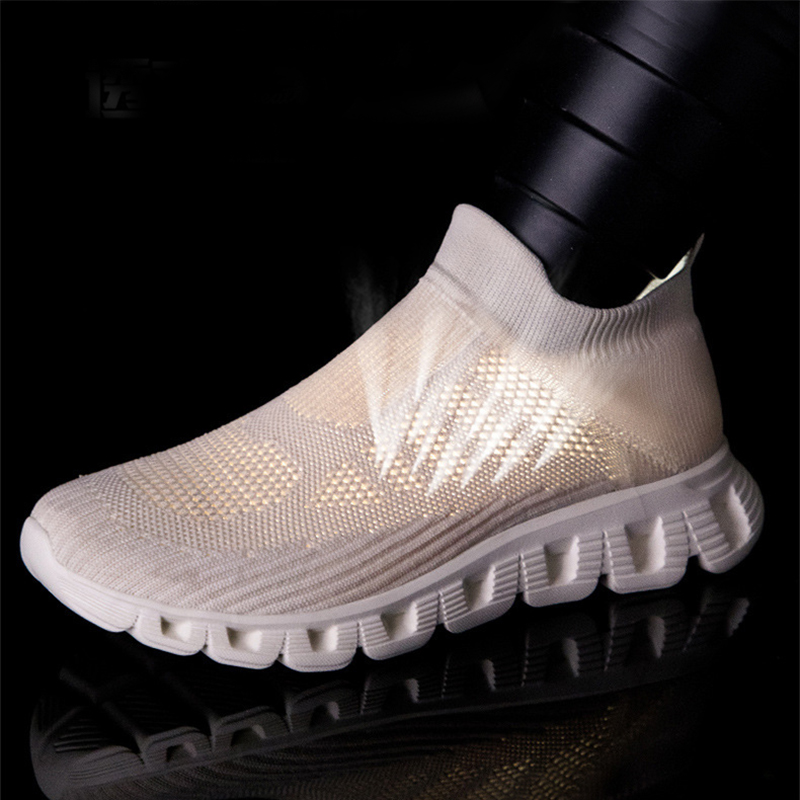 Casual Solid Color Flying Woven Sports Shoes Men Lightweight Breathable Mesh Shoes Summer Sneakers foto 2