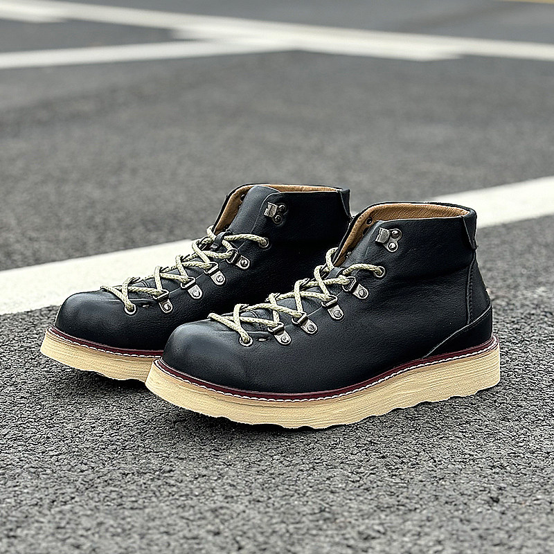 Men's Mid- To High-Top Genuine Leather Dr Martens Boots foto 4
