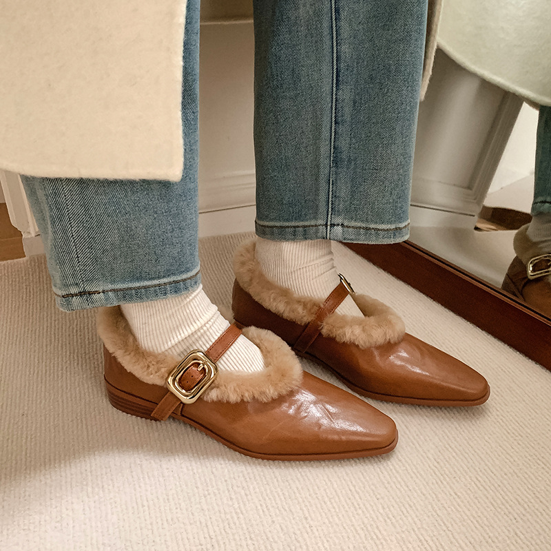 Sheepskin Ankle-strap Shoes Women foto 4