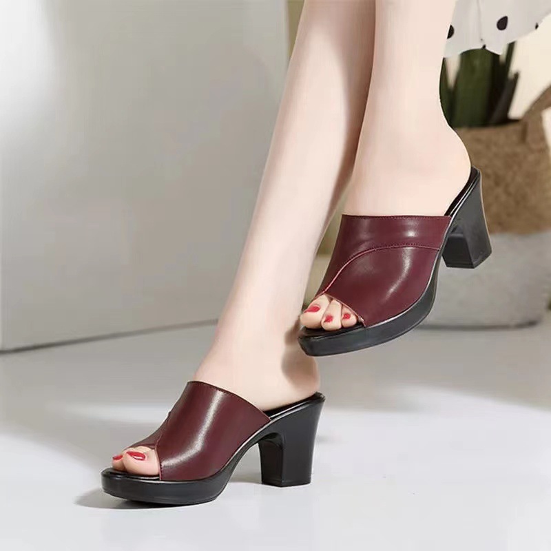 Heel Soft Leather Slip-resistant Thick Sole Peep-toe Sandals For Women foto 5