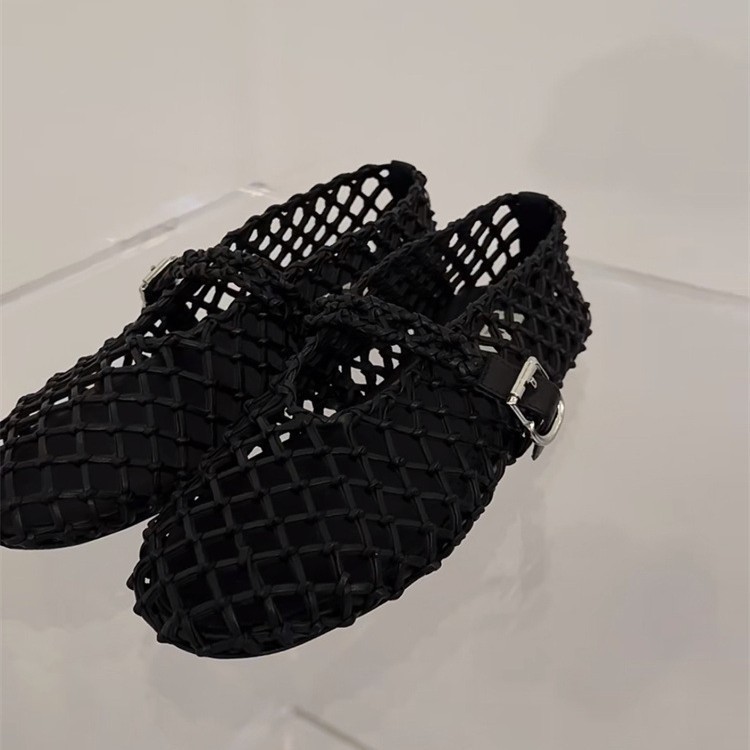 Weaving Hollow One Word With Mary Jane Shoes foto 2