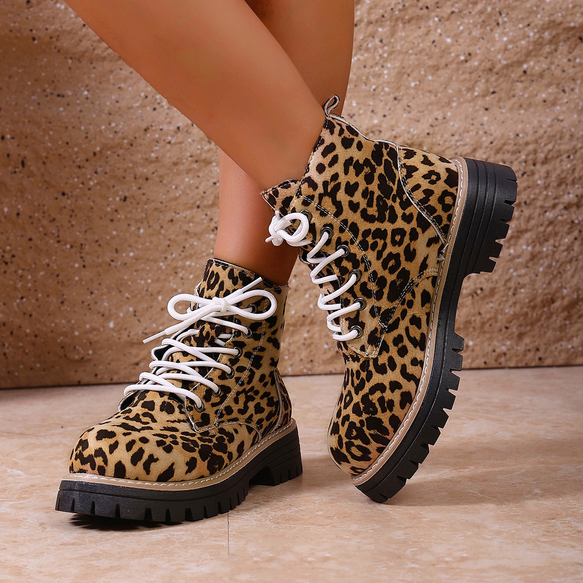 AutumnWinter New Style European And American-Style Low-Cut Ankle Boots Fashionable foto 2