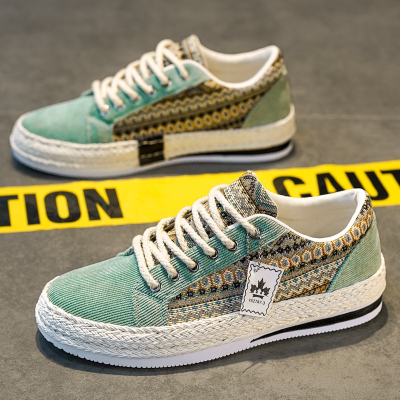 Trendy Lightweight Comfortable Soft-soled Canvas Shoes For Teens foto 2