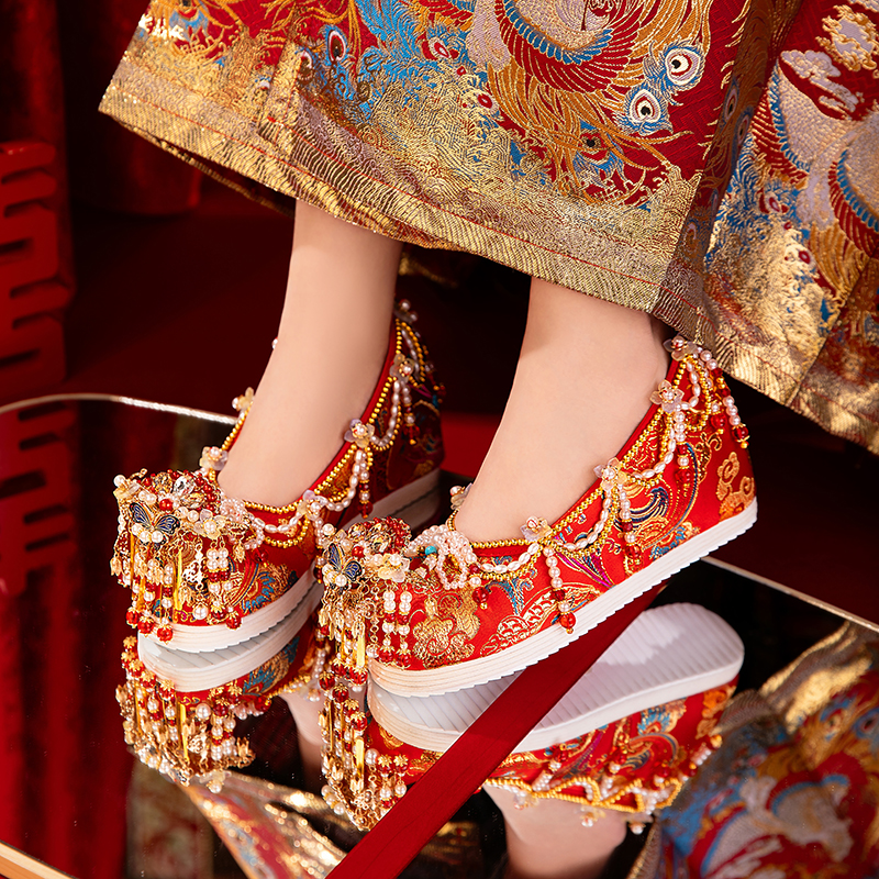 Original Handmade Hanfu Wedding Shoes, M Ing Dynasty Style Heavywork Hidden Heel Xiuhe Shoes, Chinese Wedding Bride Embroidered Shoes For Women