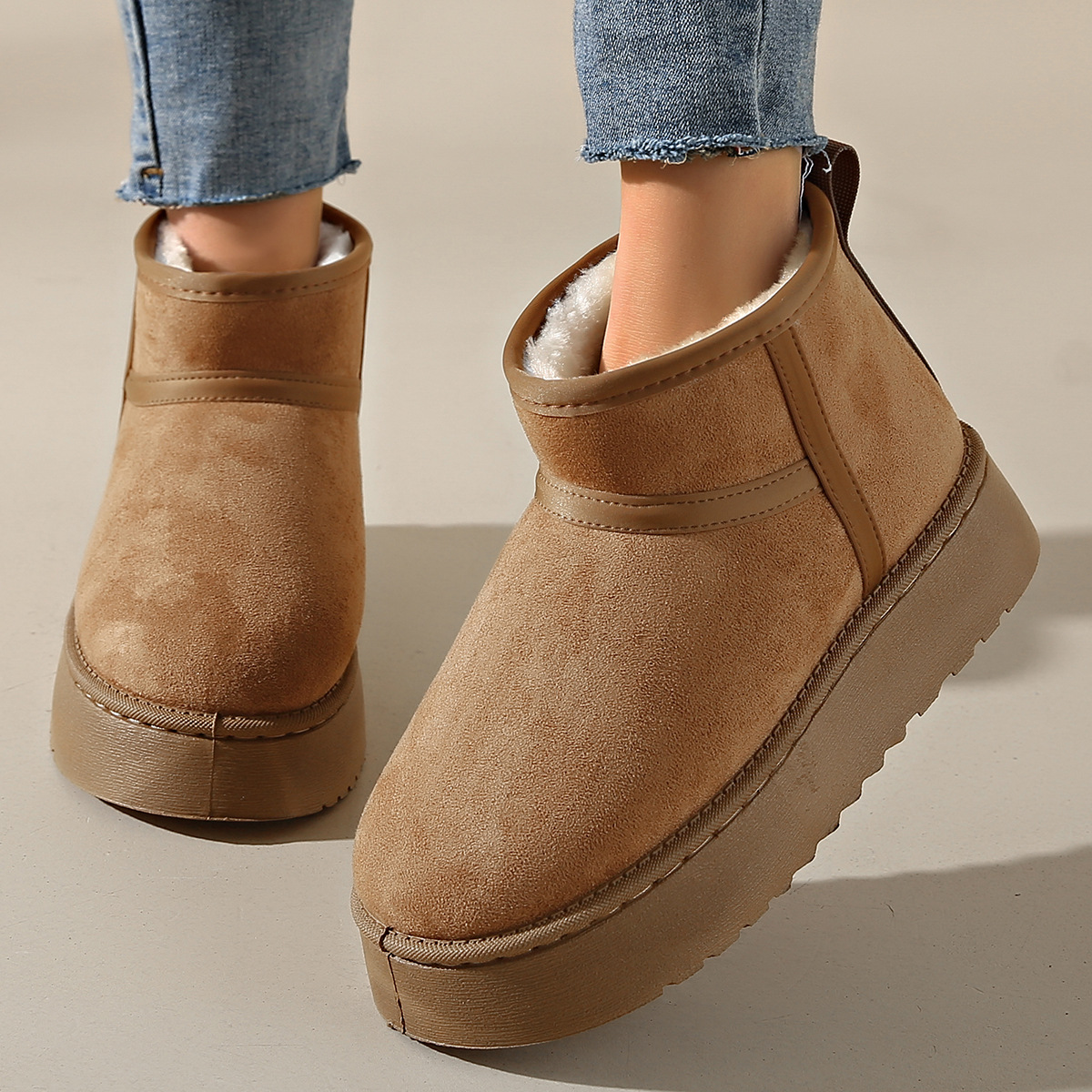 Fleece-lined Thick-soled Outdoor Shoes With Integrated Leather And Fur For Warmth. foto 3
