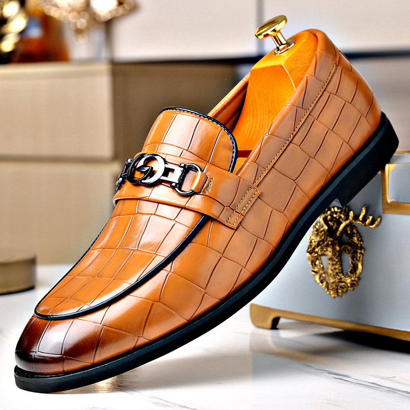 Embossed Pedal Horsebit Buckle Business Casual Youth Shoes foto 5