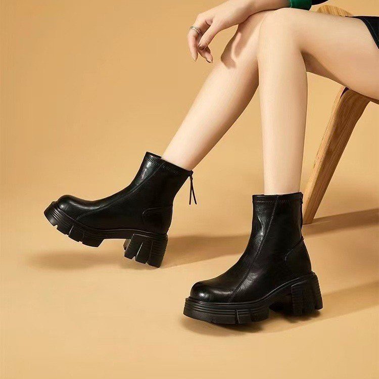 Women's New Fashionable Soft Leather Height-Enhancing British-Style Ankle Boots foto 3