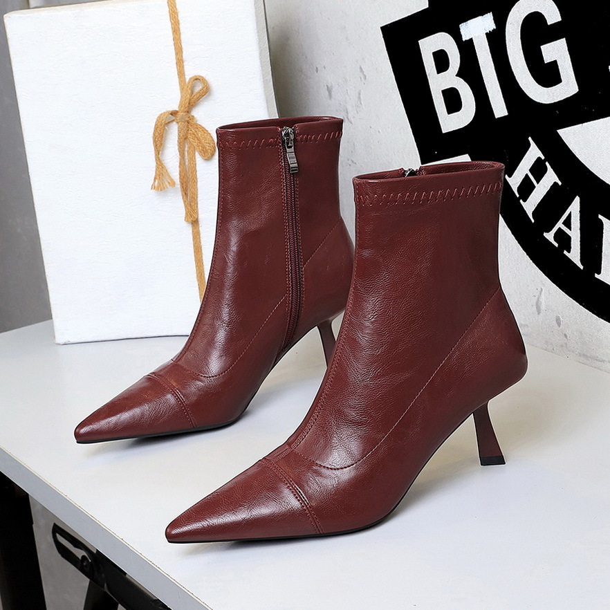 Slim Retro Soft Leather Pointed Toe Bare Single Boots Thin Heel foto 3