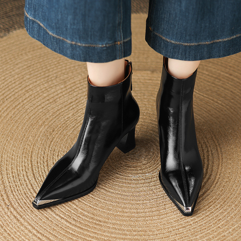 Sexy Stylish Metal Pointed Toe Ankle Boots Women's High Heel Thick Heel Genuine Leather Spring And Autumn foto 3