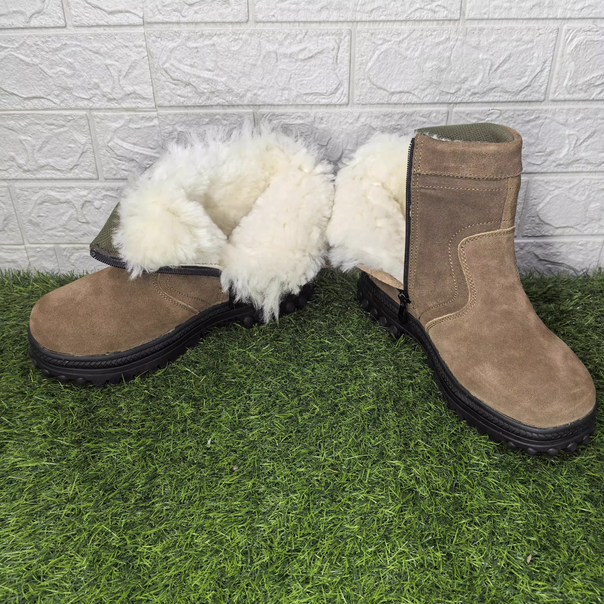 Outdoor Pure Wool Labor Protection Shoes Fleece-lined Thick Fur Integrated Short Boots foto 3