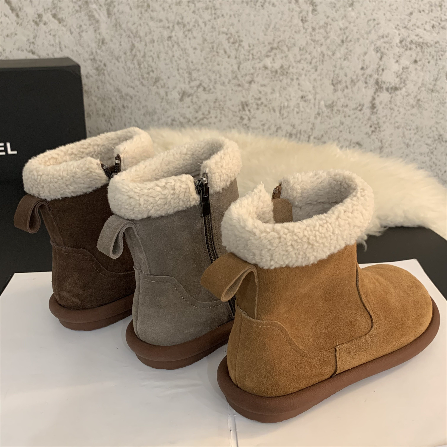 Womens Fashionable Retro Flat-Footed Furry Ankle Boots foto 5