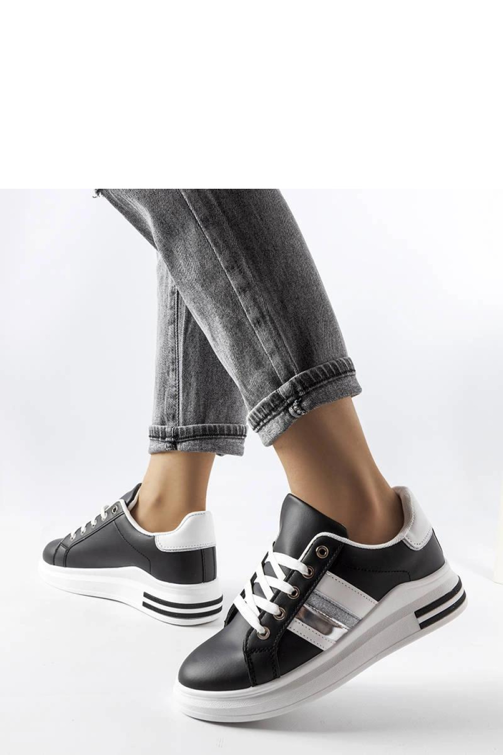 Sportschoenen op een platform Solea foto 2