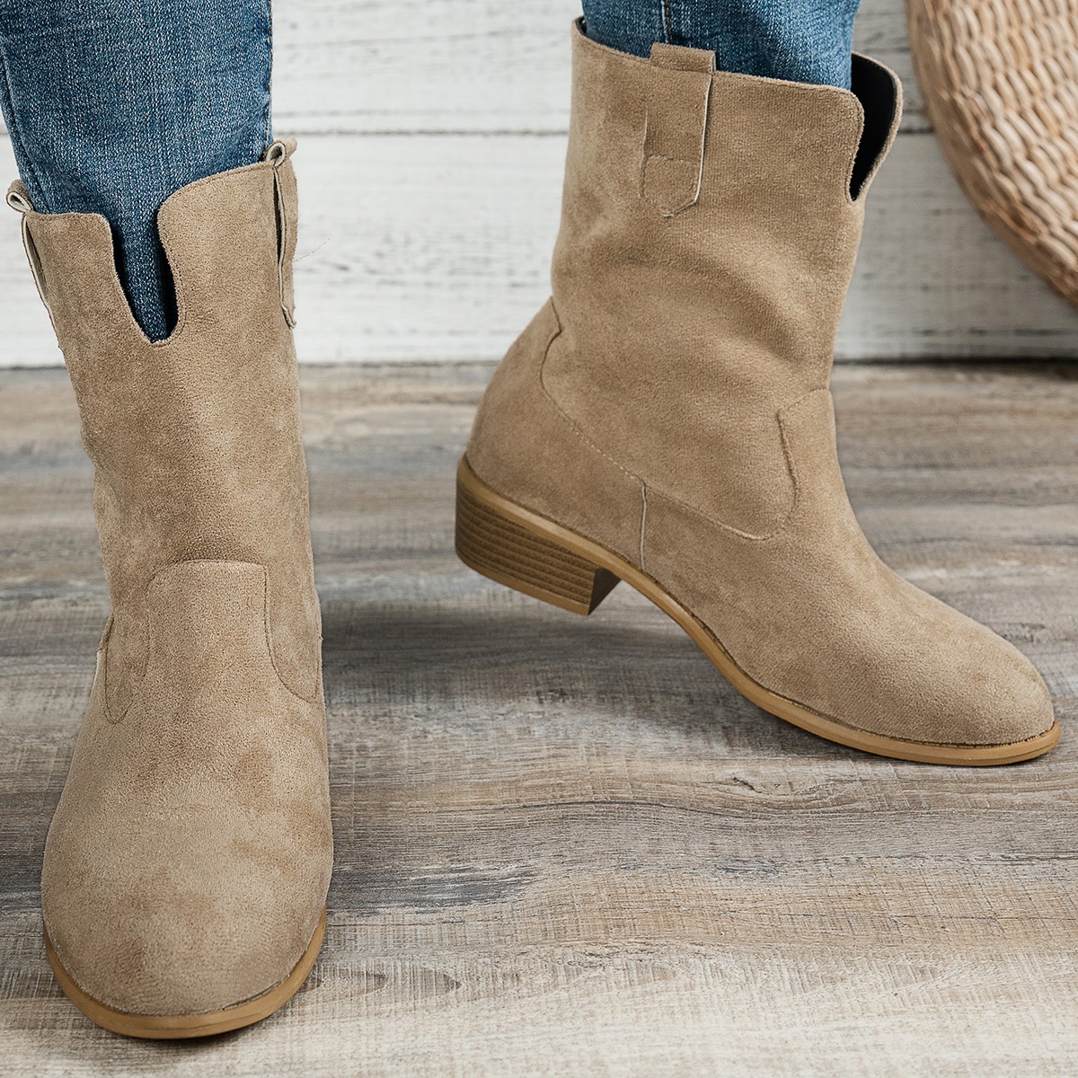 Womens Vintage Round-toe Flat Matte Leather Boots foto 2