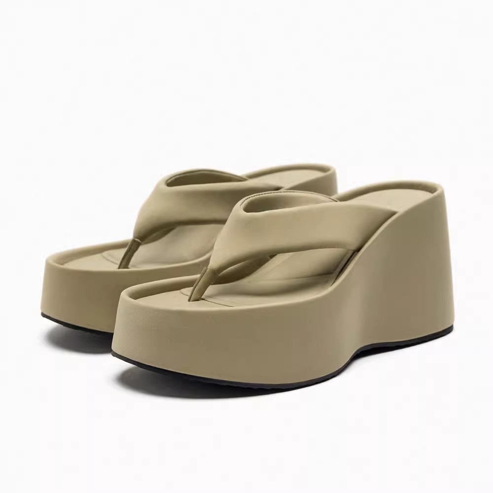 High-heeled Fashionable Thick-soled Non-slip Beach Shoes foto 4
