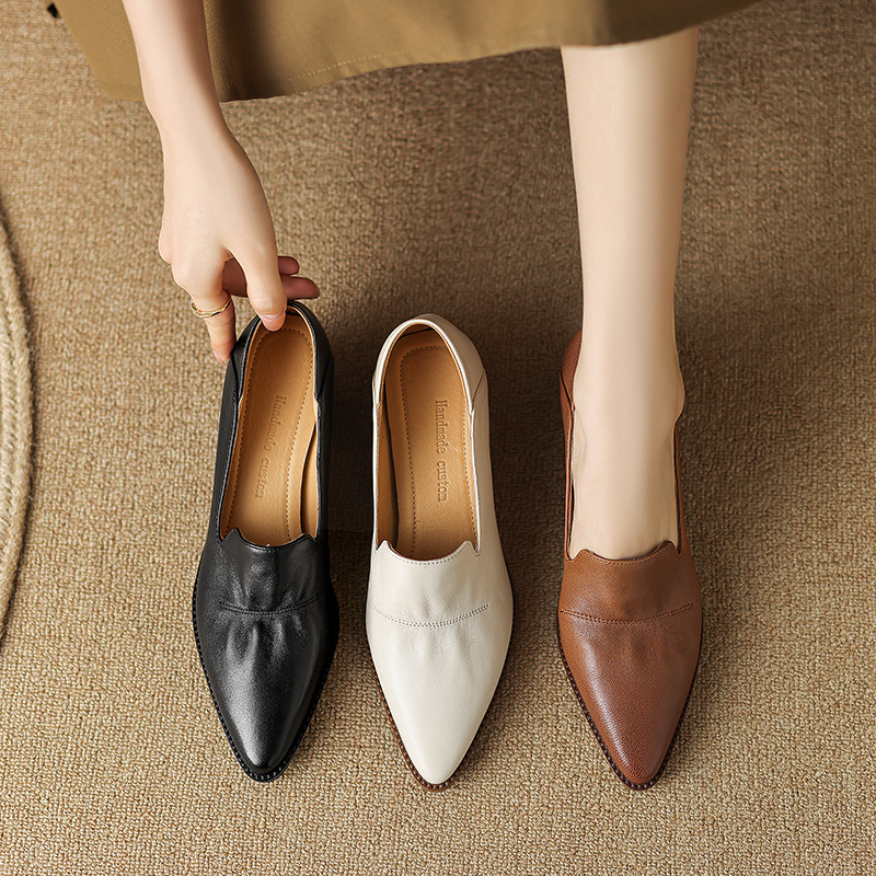 Women's Spring And Autumn Mid Heel Deep Mouth Leather Shoes foto 4