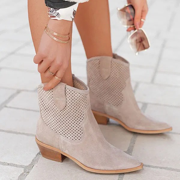 Womens Mid-Heel Boots In Large Sizes With Embossed Suede foto 5