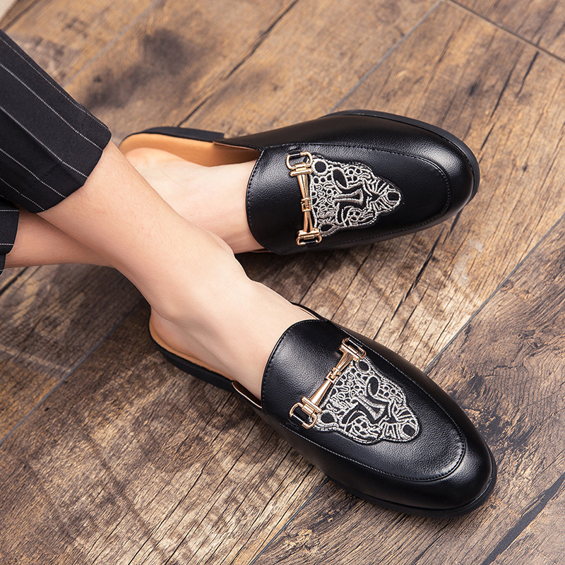 Bright Leather Half Slippers Closed Toe Casual Men's Shoes Fashion Embroidery foto 5