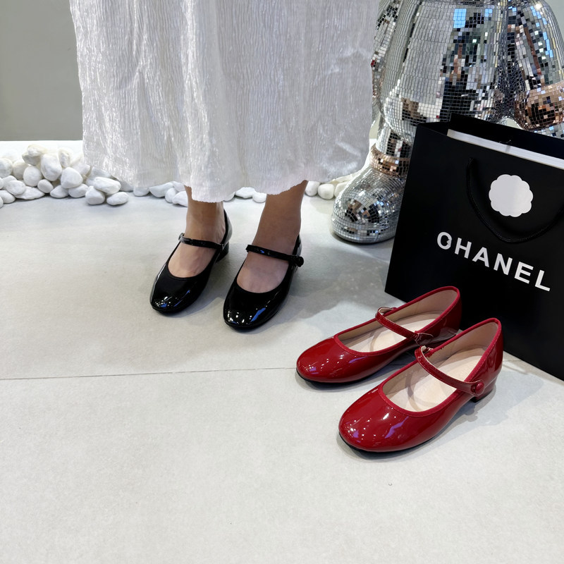 Round-toe Strap-detail Red Chunky-heel Mary Jane Shoes foto 5
