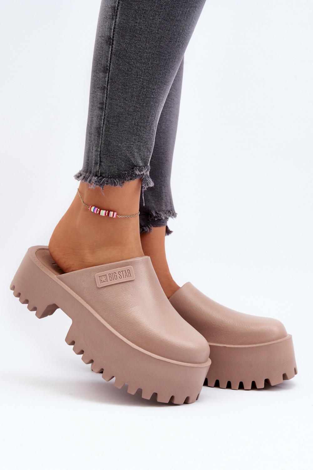 Slippers Step in style