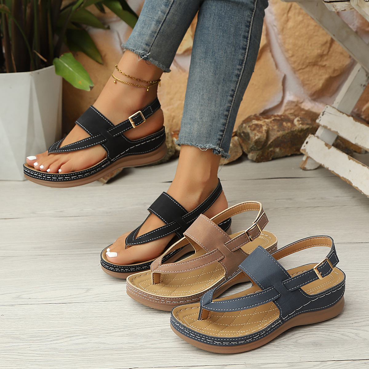 Womens Plus-Size Flip-Flop Sandals foto 5
