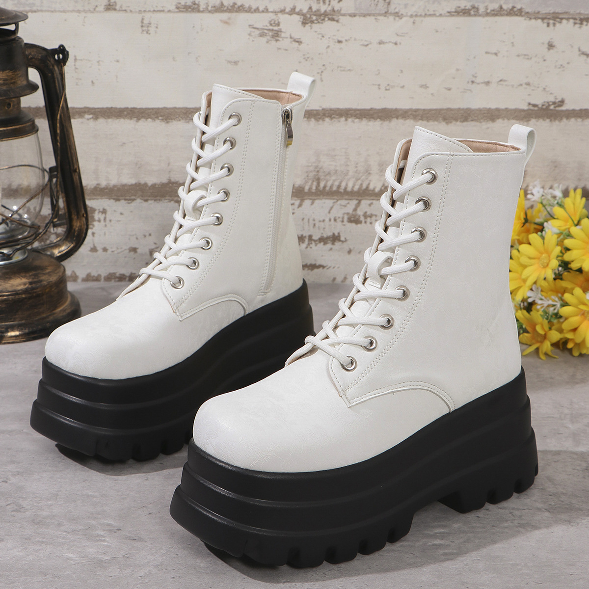 Women's Three-layer Platform Plus Round Toe Patchwork Retro Cool Martin Boots foto 4