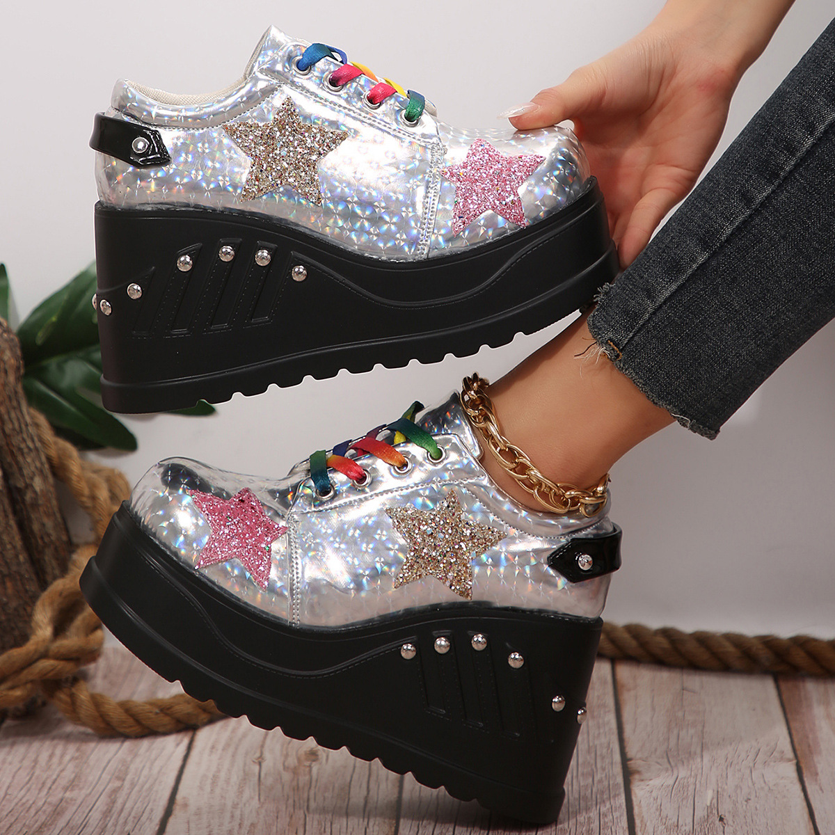 Punk Shiny Leather Rivet Thick Sole Casual Platform Shoes foto 4
