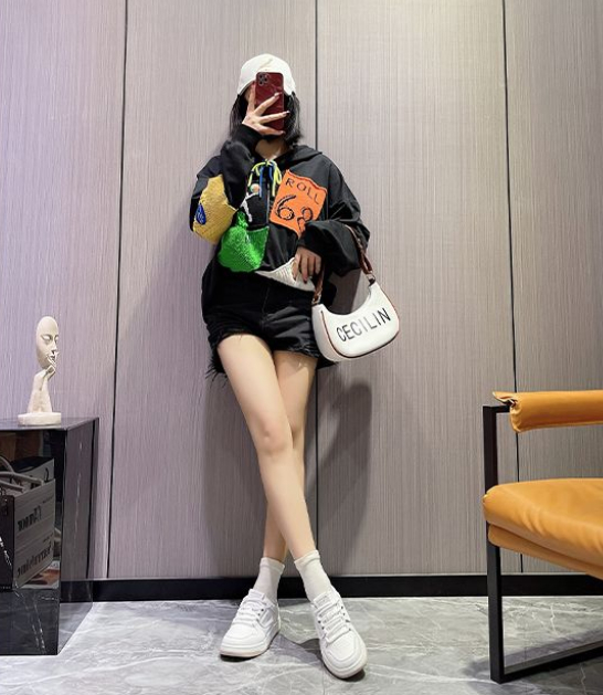 School Style Matching Little White Shoes With Flat Shoes foto 3