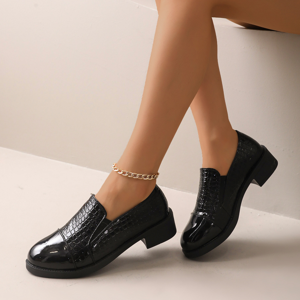 Stylish Cracked-surface Versatile Leather Shoes For Workwear foto 2