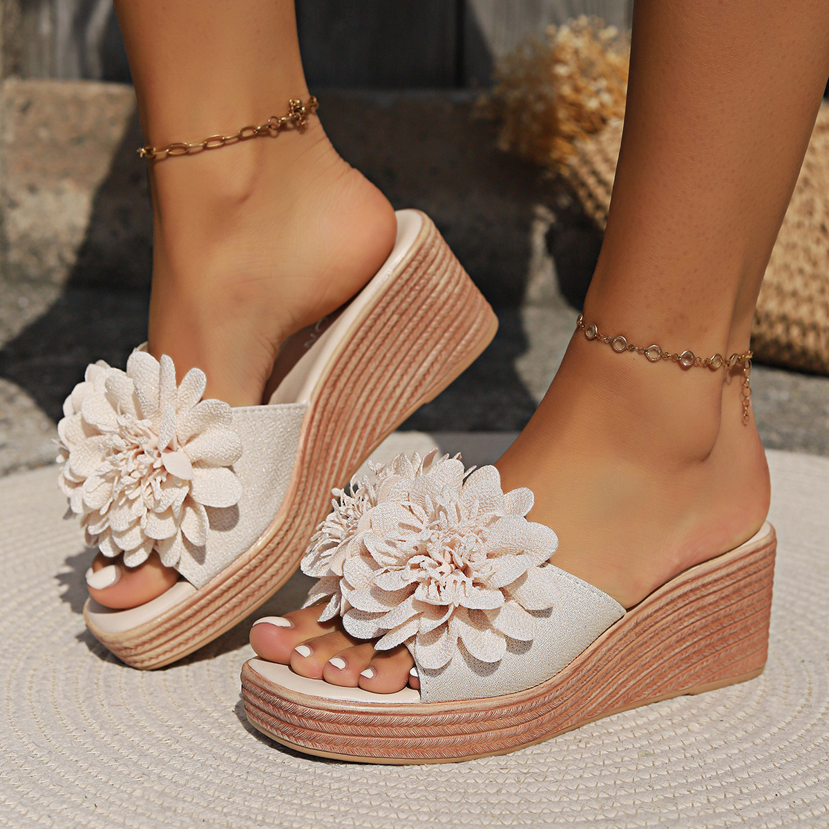 Flower Design Wedge Sandals Female foto 3