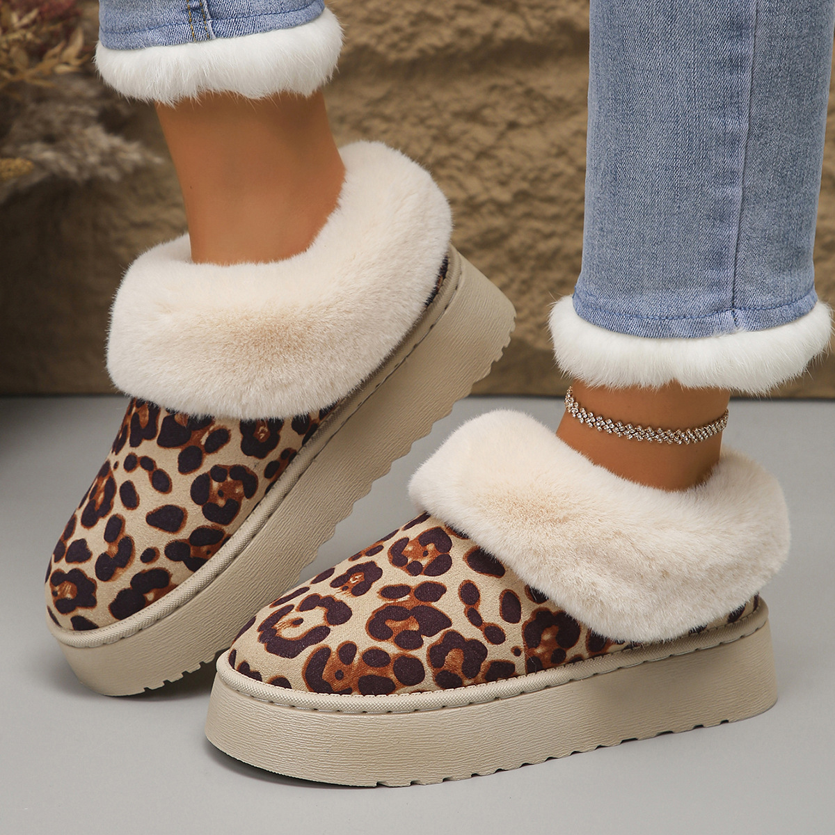 New Stylish And Chic Leopard-print French-style Velvet-lined Warm Thick-soled Cotton Shoes foto 2