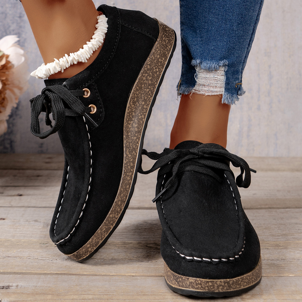 Solid Color Front Lace-up Round Toe Women's Leisure Thin Shoes foto 4
