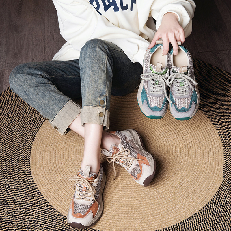 Womens Retro Casual Soft-soled Sneakers foto 3