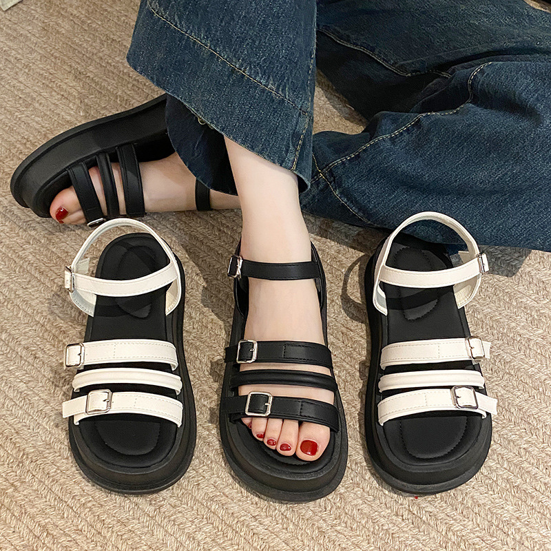 Trendy Flat Beach Shoes In An Enchanting Fairy-like Style foto 3
