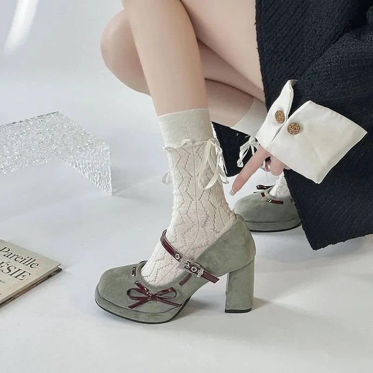 Women's Retro Bowtie Chunky Heel High Heels foto 2