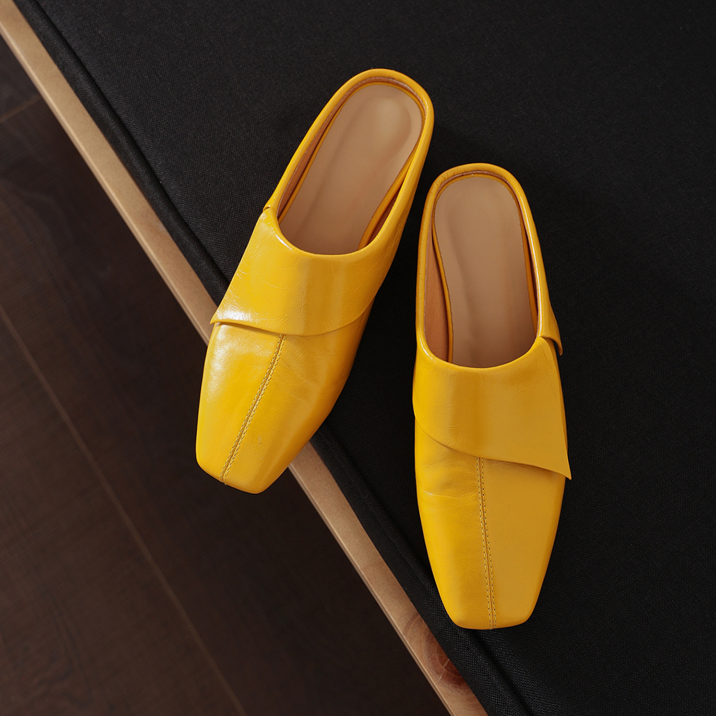Vintage Washed Full-Grain Cowhide Fold-Over Mules, Ladies Square Toe Low Heel Backless Loafers foto 2