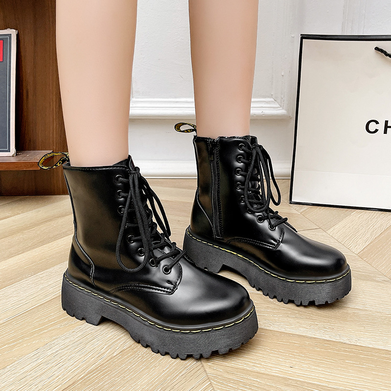 Versatile Lace-up Martin Boots With Thick Heels foto 2