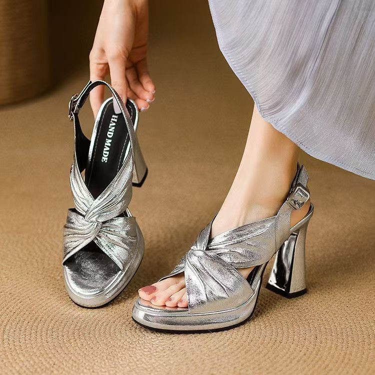 Special Interest Light Luxury Handmade Women's Shoes Retro Sandals foto 4